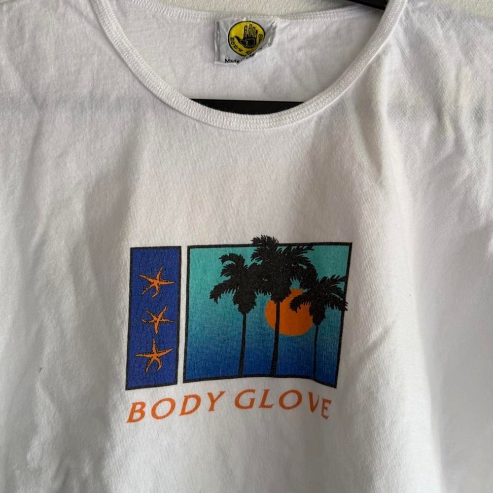 Vintage 90s Body Glove white t-shirt